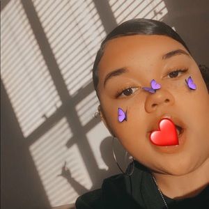 Meet your Posher, Carmen